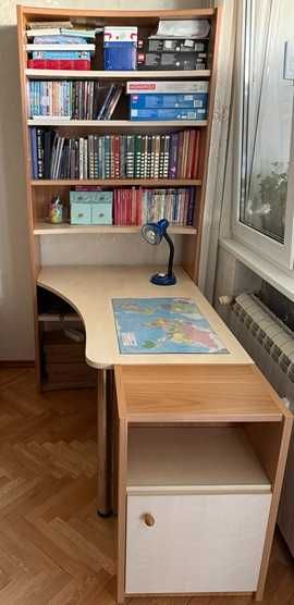 Ергономично ученическо детско офис бюро с етажерка + подарък