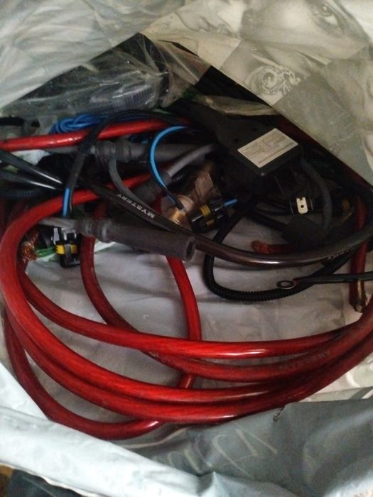 Авто усилитель звука polkaudio