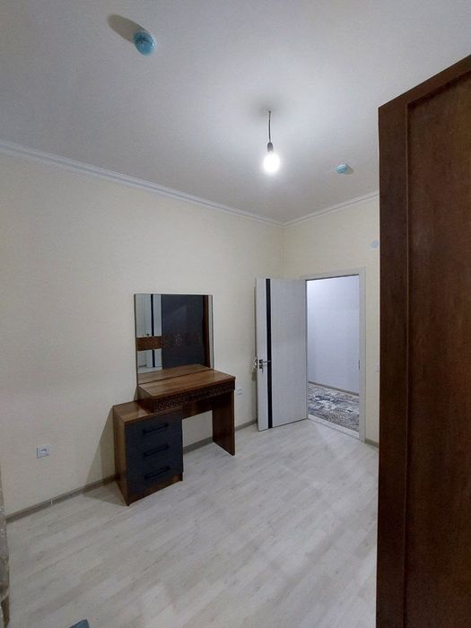 Корзинка олдида Янги курилган Дом.