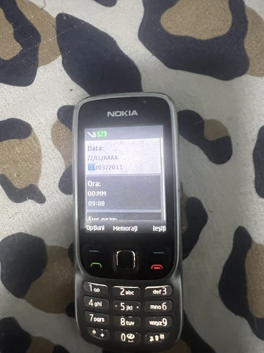 Vand lot telefoane cu butoane