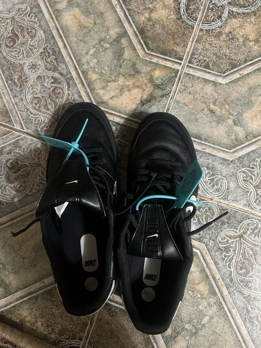 Сороконожки Nike кеды