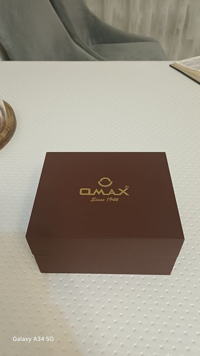 Продаётся часы OMAX