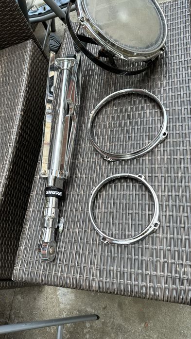 Vand doua cercuri REMO 6/8 un stativ Remo tum de 10 Remo