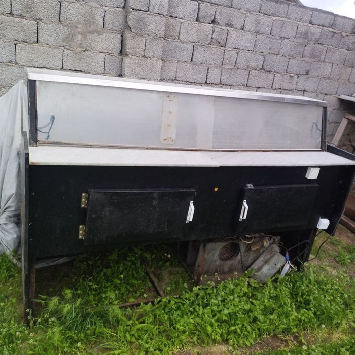 Витринный холодильник