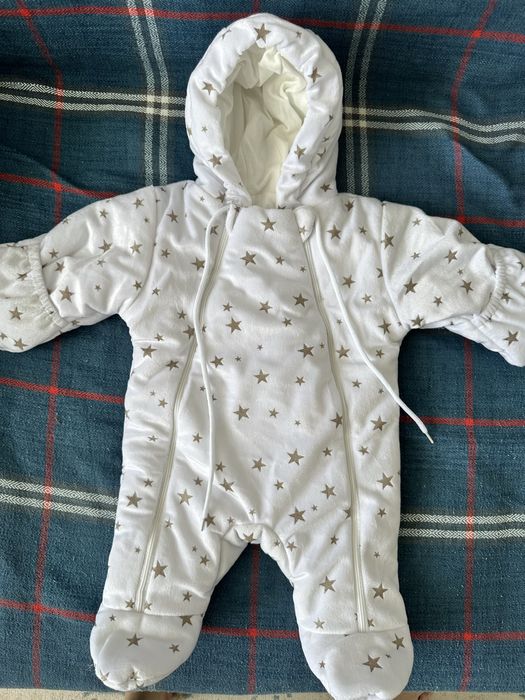 Продам детские комбинезоны