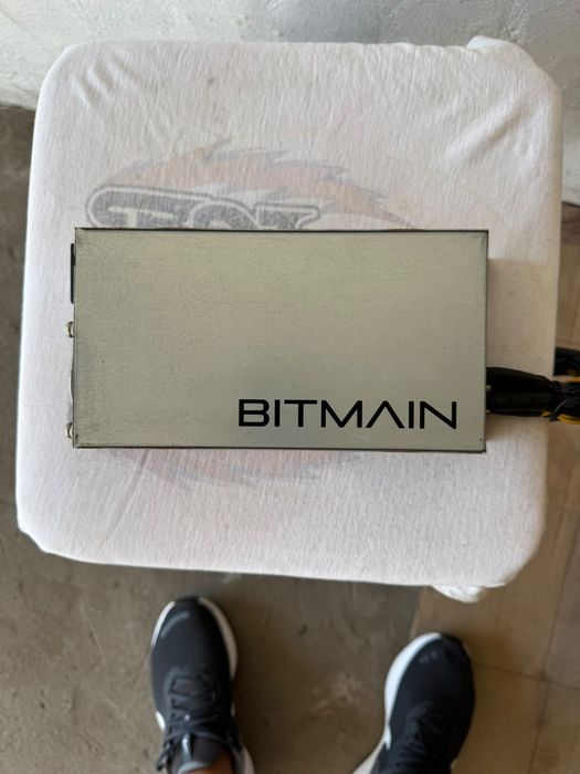Продам Блок Питания BITMAIN 1600w
