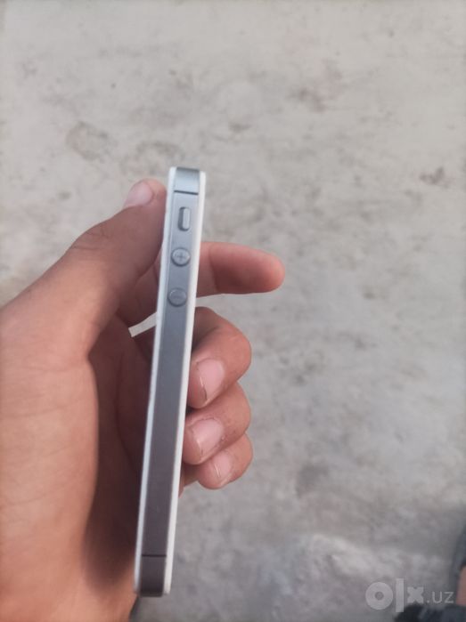 iPhone 4 sotiladi