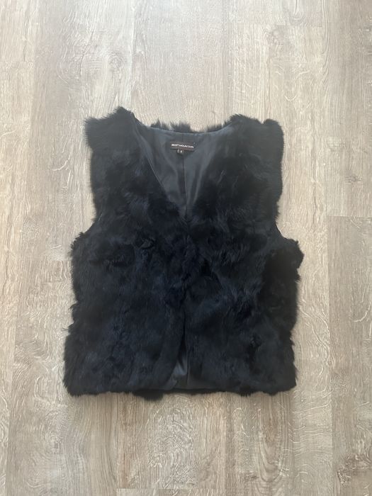 Vesta neagra blana de iepure mărimea S