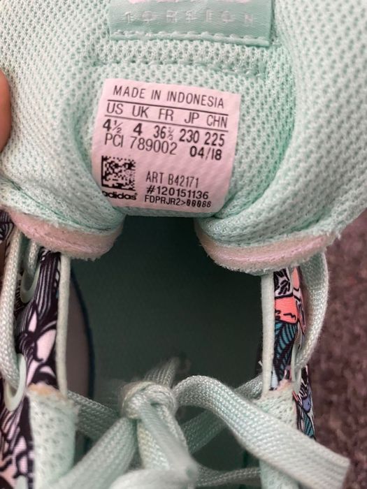 СЕТ от детско дамски маратонки и обувки.