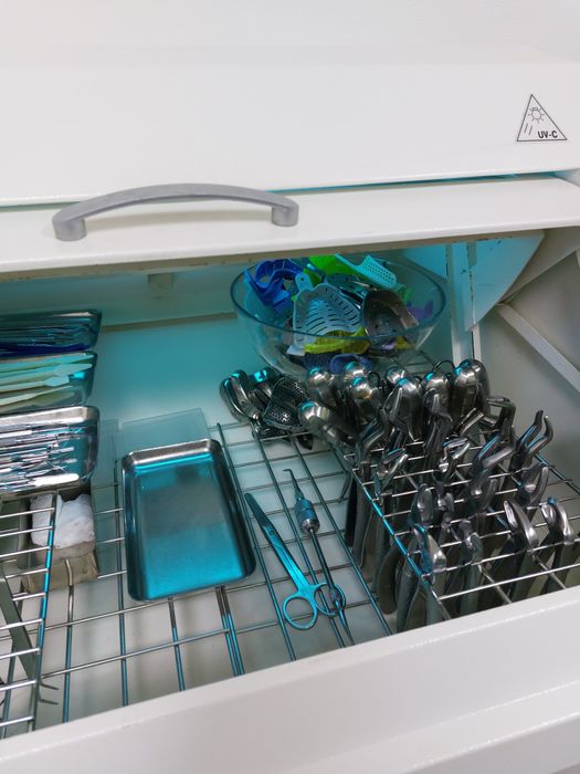 Стоматологическое оборудование и материалы