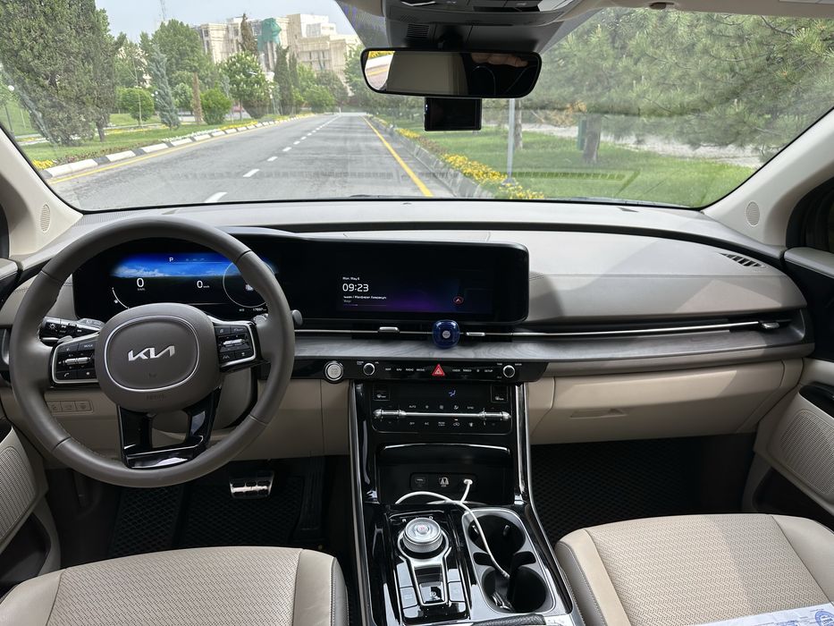 Kia Karnival Korea 2023 г бензин польный Фул