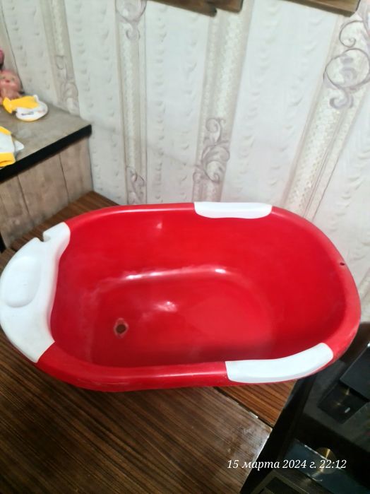 Продам детскую ванночку для купания!