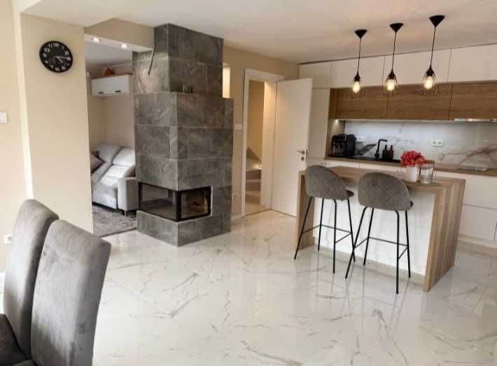 Продава се Къща в София, Център - 120 кв.м за 3750 €/кв.м - Снимка #3