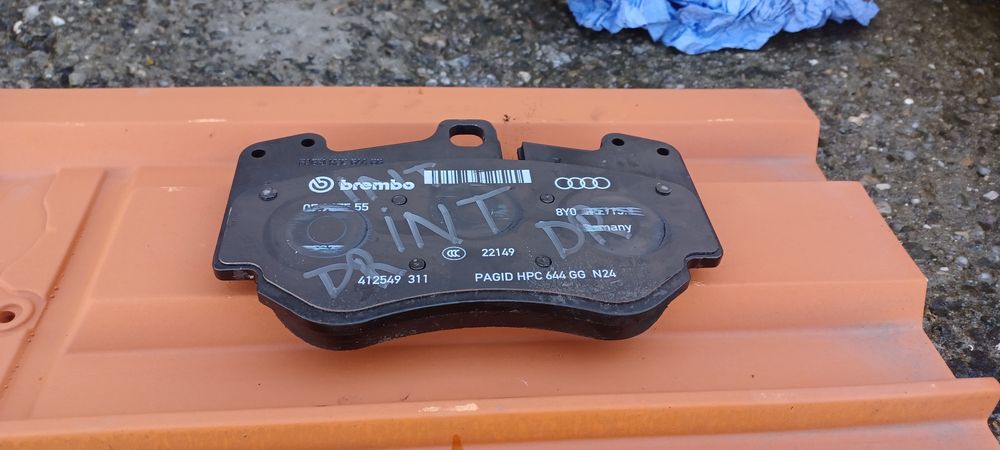 Plăcuțe frîne Brembo carbon ceramice