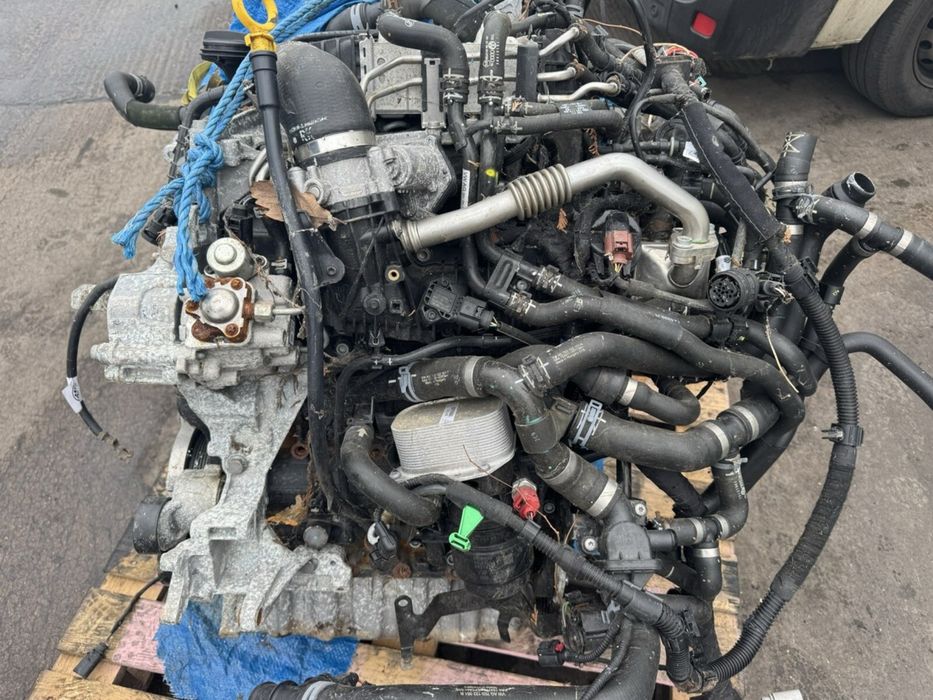 CXE двигател комплект/ кутия / Caravelle