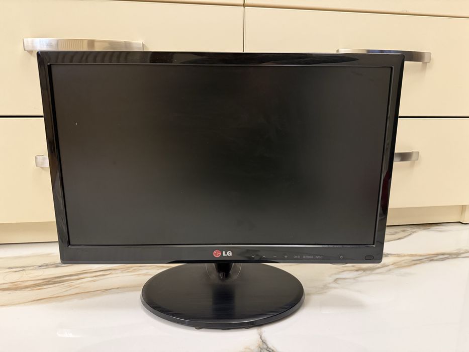 Televizor LG 19MN43D-PZ diagonala 18,5”