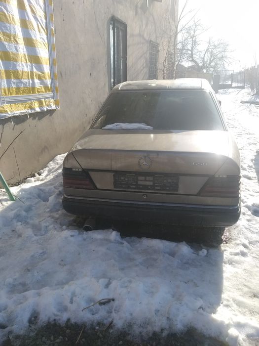 Мерседес Бенц 230