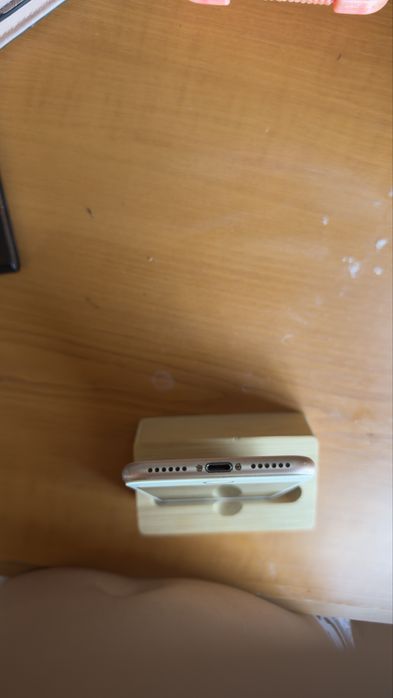 iPhone 8 Gold (Auriu) - 64 GB - Liber de rețea, Baterie 81%