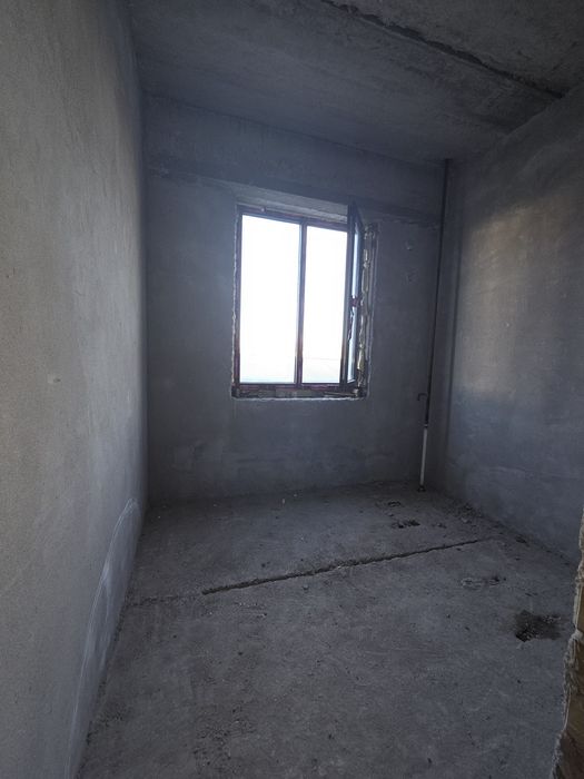 1-xonali karopka uy sotiladi