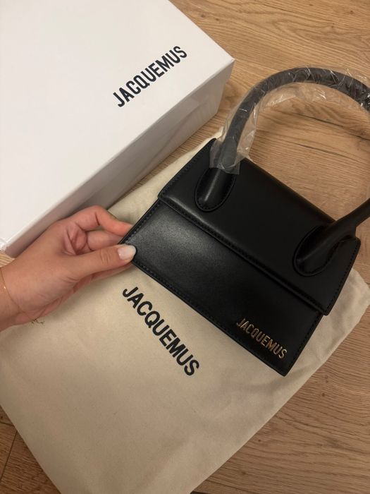 Geanta Jacquemus Chiquito Moyen