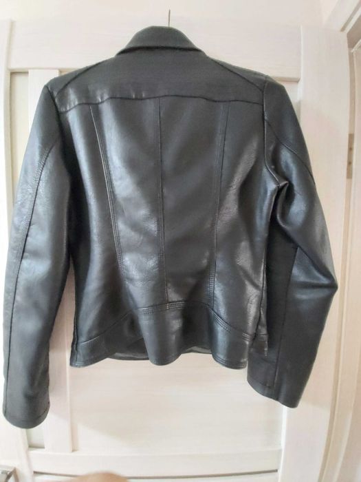 Продам кожаную куртку