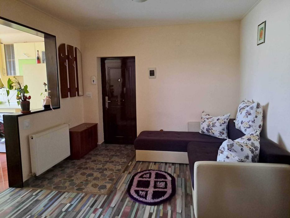 Vând apartament