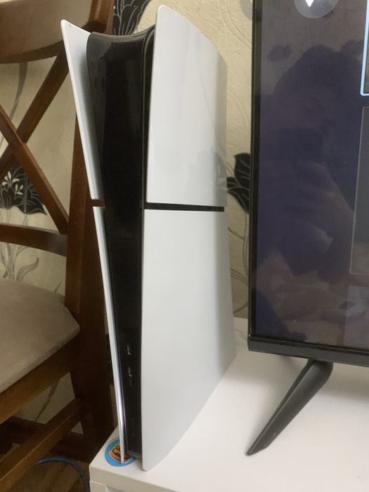 Playstation 5 slim Digital 1tb+2 ta dualsense+uyinlar