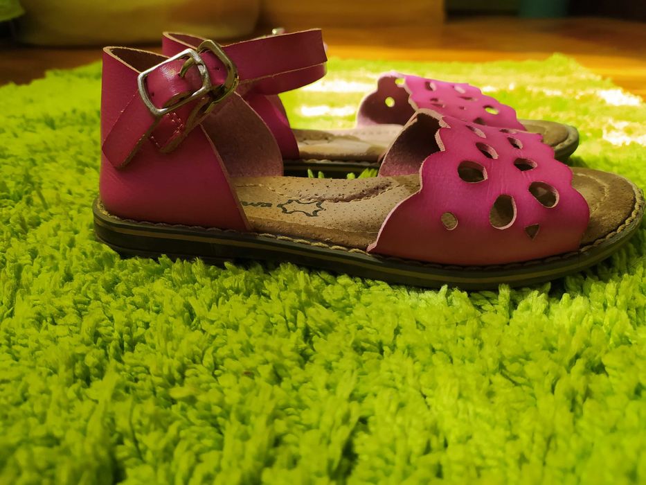 Детски сандали за момиче