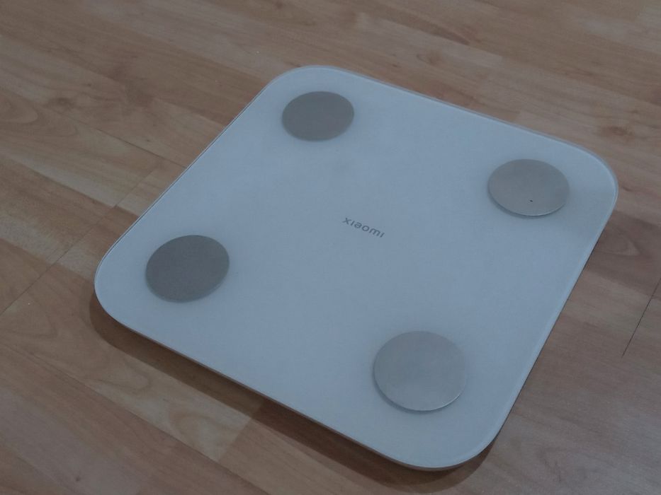 Продам весы напольные