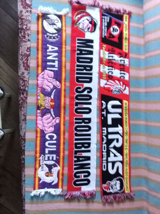 Fulare , esarfe cluburi fotbal fanshop si ultras.