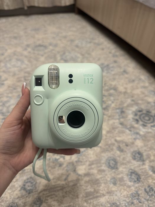 Фотоаппарат Instax mini 12