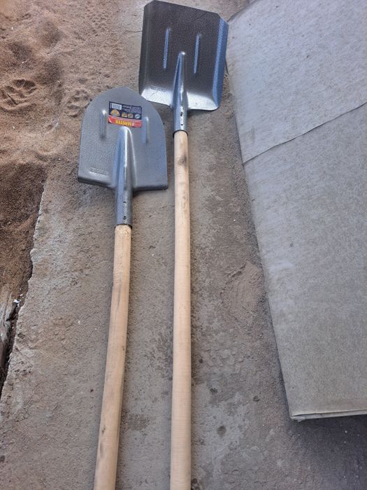 Лопата штыковая  совковая