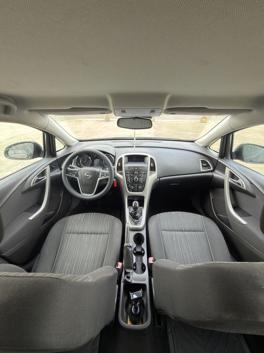 Opel Astra J 1.7 CDTI 2011 Euro 5