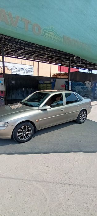 Опель Вектра Б 1.6 16v 1995 г. АКПП