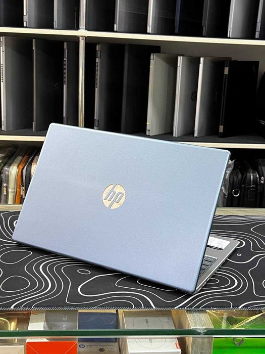 HP Laptop Intel i3-N304 DDR4 8GB SSD Nvme 256GB 15'6 FHD