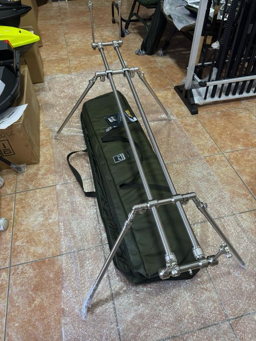 стойка за въдици Solar P1 euro universal pod