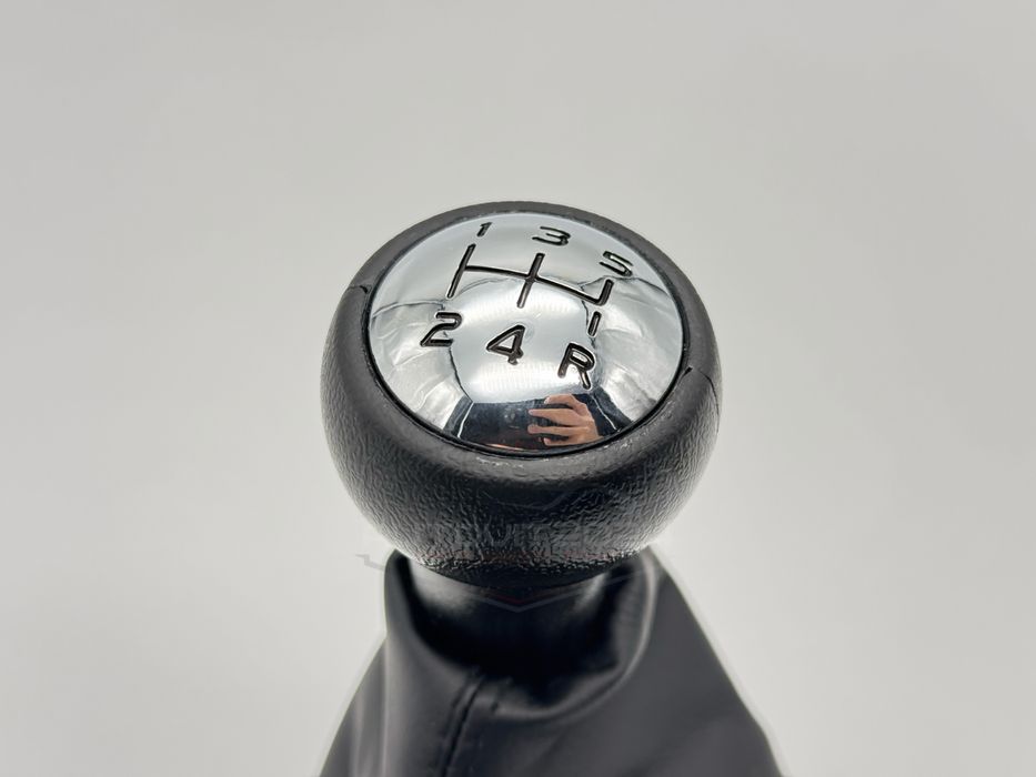 Peugeot Скоростен лост, топка и маншон Пежо 307, 207 кожа