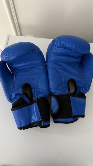 Перчатки для бокса