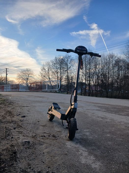 Vand kukirin g2 in stare foarte bună