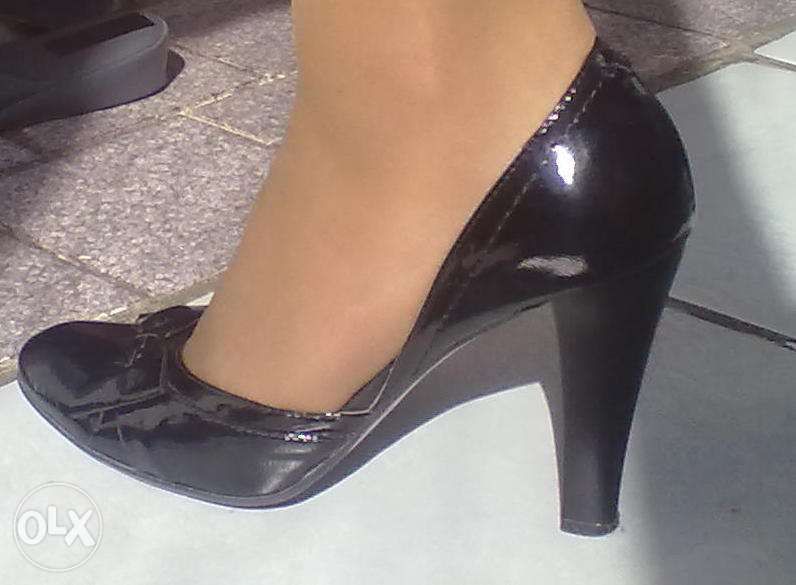 Pantofi piele lacuita
