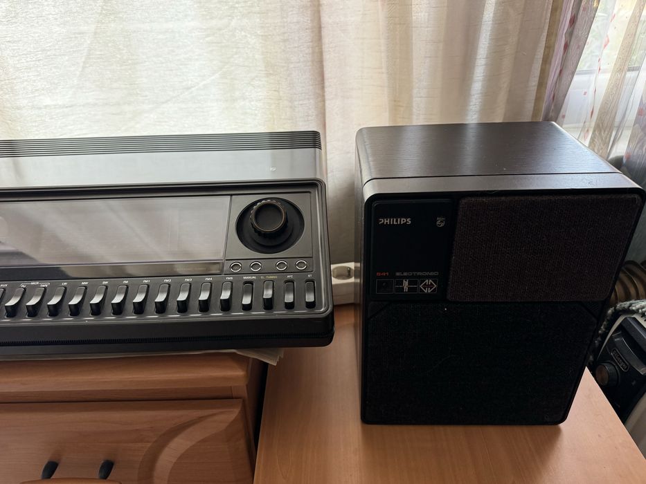 PHILIPS магнетофон, грамофон, касетофон дек, тонколони с предусилвател