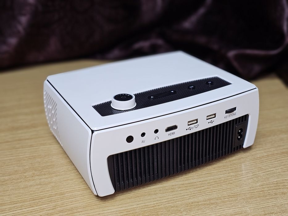 Loosafe® YG430 WiFi, portabil, 8000 lumeni