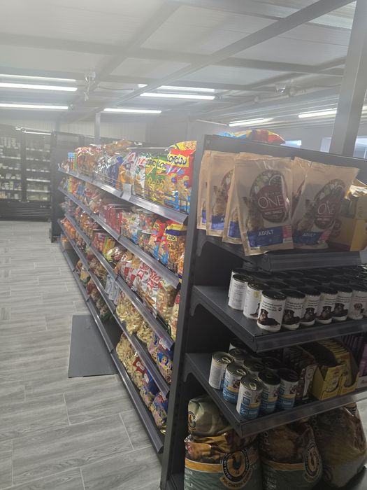 Rafturi de magazin de la 300lei cu factura