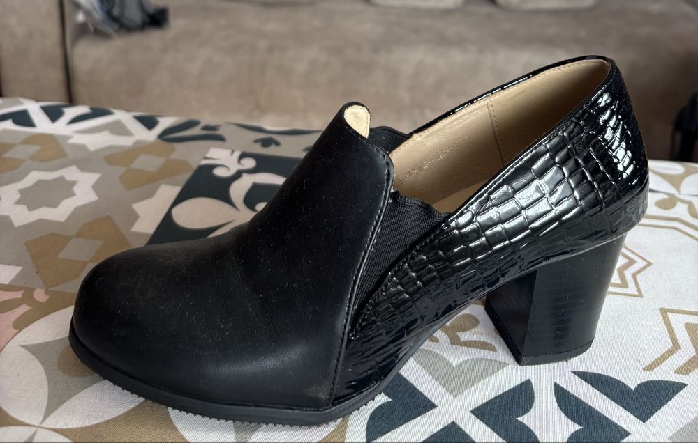 Pantofi Piele Ecologica