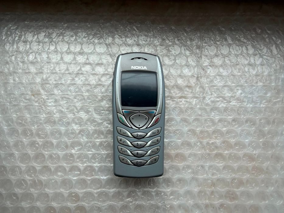 Nokia 6100 in stare foarte  buna! De colectie!