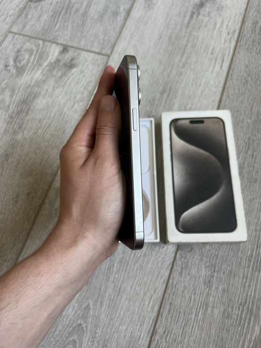 Iphone 15 Pro Max 91% yomkst ideal