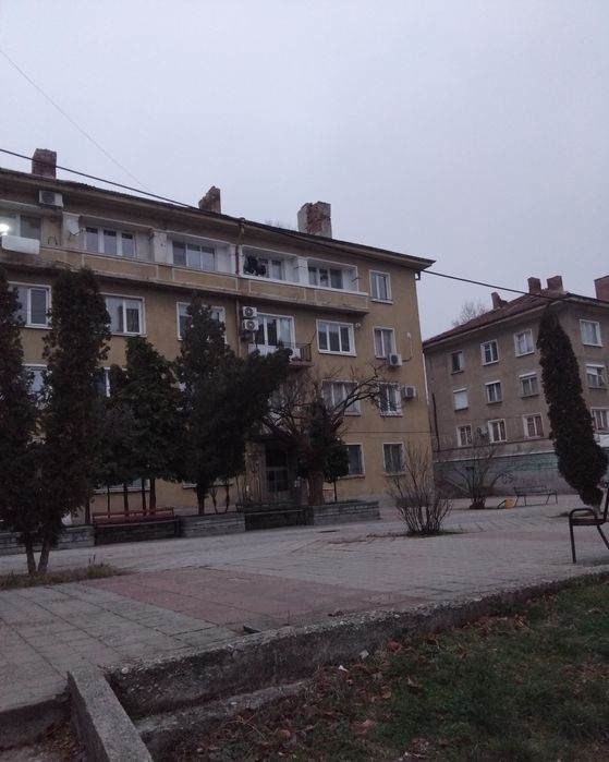 Продава се Тристаен апартамент в Бобов дол - 65 кв.м за 338 €/кв.м - Снимка #2