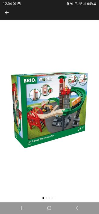 Setul de joacă este un set de trenuleț cu lift BRIO 33887