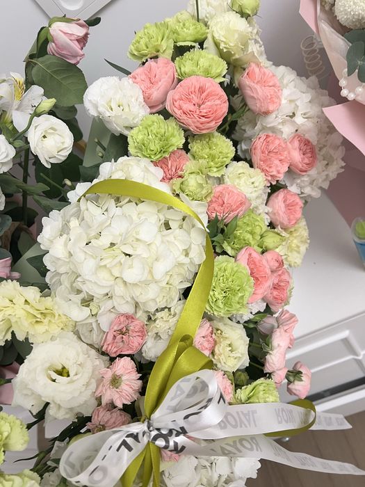 Букеты цветы продам свежие