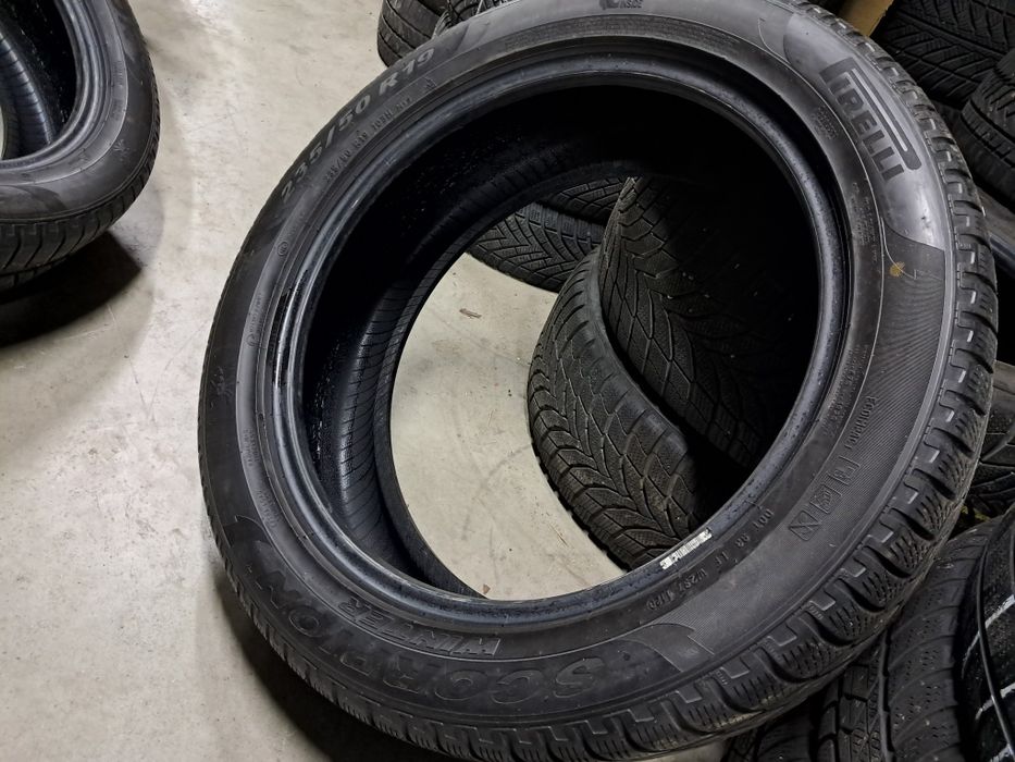 Anvelope second iarna 235 50 R19 Pirelli